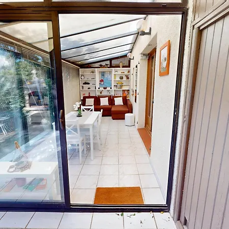 Maison Lumineuse Et Familiale A Avec Piscine Et Parking - Fr-1-785-34 Σπίτι διακοπών