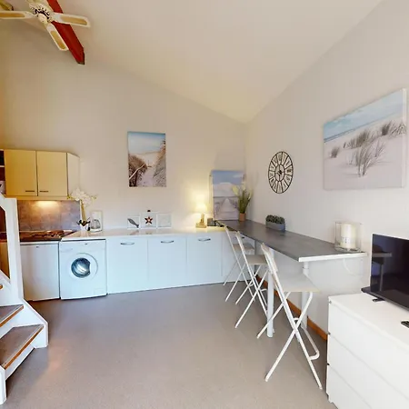 Prázdninový dům Maison Lumineuse Et Familiale A Avec Piscine Et Parking - Fr-1-785-34