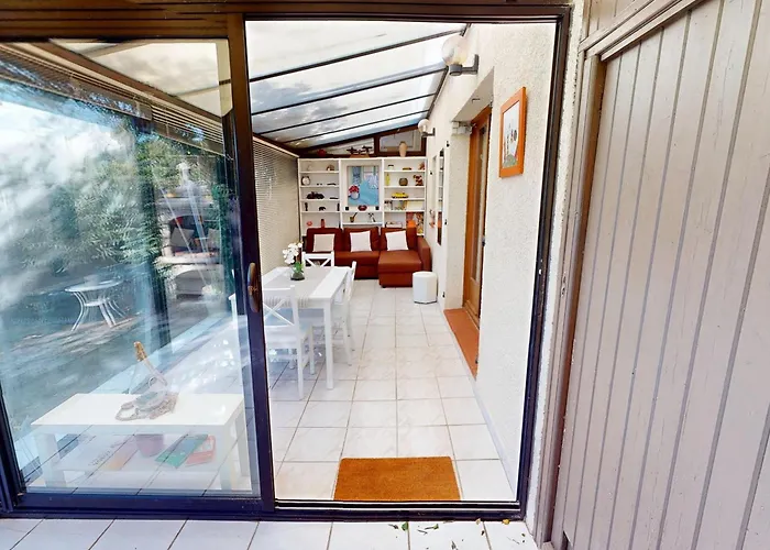 Maison Lumineuse Et Familiale A Avec Piscine Et Parking - Fr-1-785-34 Σπίτι διακοπών