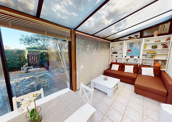 Maison Lumineuse Et Familiale A Avec Piscine Et Parking - Fr-1-785-34 Vic-la-Gardiole